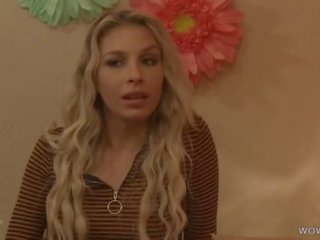 Proaspăt colegiu scolarita și ei lesbiană mama vitrega cherie deville feat&period; shyla jennings