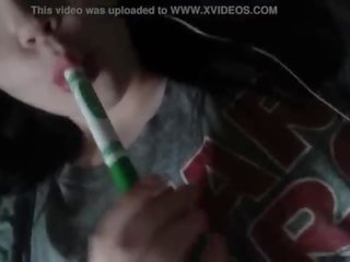 豐滿的 青少年 的陰戶