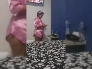 Todos necesitamos a esta betje eje &excl; &lpar;esto es lo que pasa cuando me subestiman&rpar; me termine cogiendo a tu m&ast;&ast;&ast;&ast; luego que todos se fueran durante la reunion del dia del p&ast;&ast;&ast;&ast;&excl; &period;