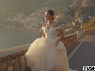 Tushy runaway наречена sybil має анал adventure до весілля