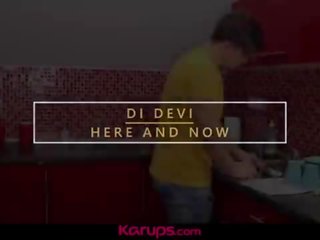 Karups - 妻子 迪 devi 有 愤怒 色情 1 小时 后 战斗