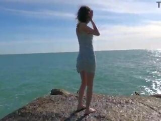 Monstr shaft destroy small saçly göt 18yo luna with body weight of only 35 kilograms and gutarmak on mouth vg113