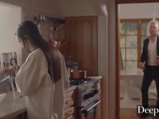 Deeper&period; gianna dior těší nový rok s někdo ona shouldnt