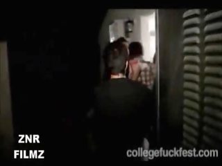 大学 ファック 催し フェラチオ