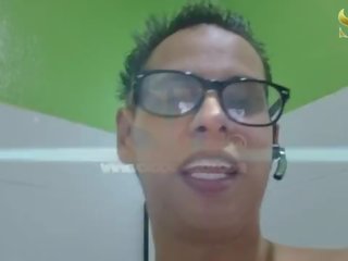 我 encuentro 一 啦 贝拉 吉赛尔 montes antes 德 联合国 evento y 我 啦 cojo antes 德 阙 entre 一 su vid