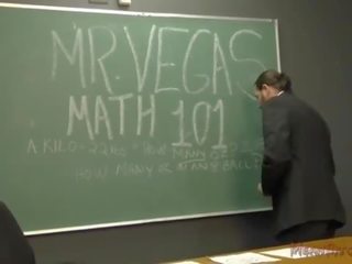 Brat brenna initiates her mugallym kiss her göt - gyzyň üstün çykmagy