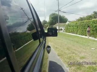 青少年 手淫 在 陌生人 汽车