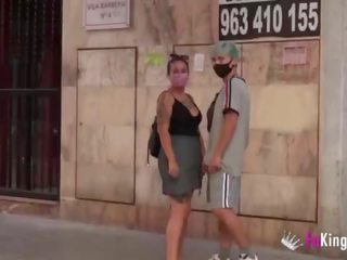 My husband loves watching me fuck вона hunts rookies в в вулиці