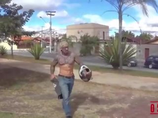 MALHANDO NA PIROCA (WORKING HARD ON THE DICK) Part 1